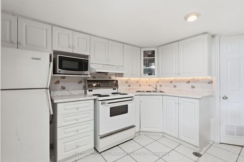 Photo 23 at 96 Islay Crescent, Maple, Vaughan