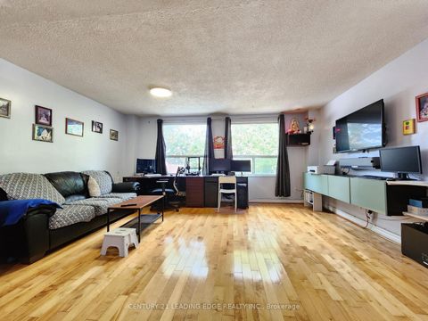 Photo 1 at 82 - 203 Lotherton Pathway, Glen Park, Toronto