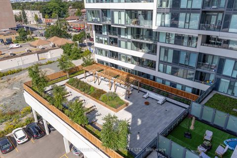 Photo 18 at 703 - 859 The Queensway, Queensway, Toronto