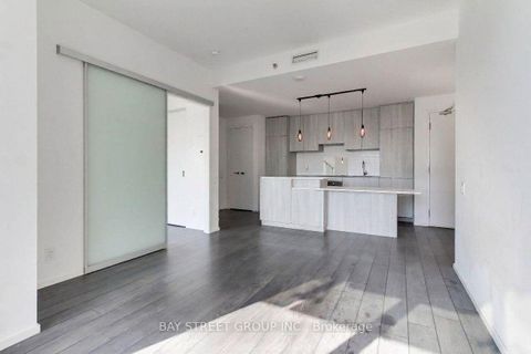 Photo 13 at 1511 - 5 St Joseph Street, Bay Street Corridor, Toronto