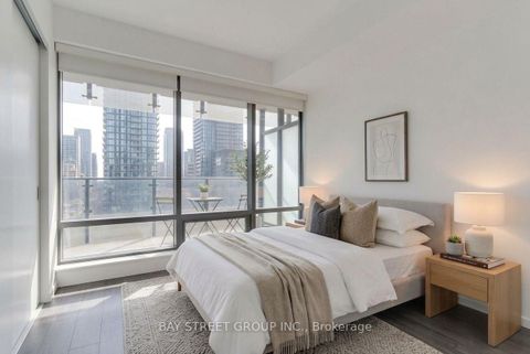 Photo 15 at 1511 - 5 St Joseph Street, Bay Street Corridor, Toronto