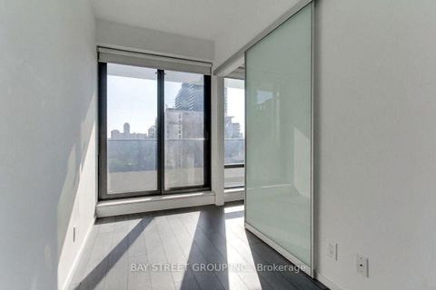 Photo 17 at 1511 - 5 St Joseph Street, Bay Street Corridor, Toronto