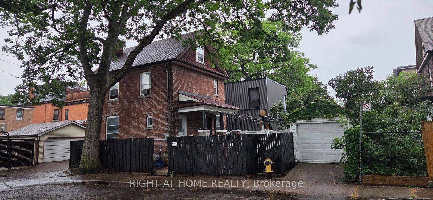 179 Gilmour Avenue, Junction Area, Toronto photo 3