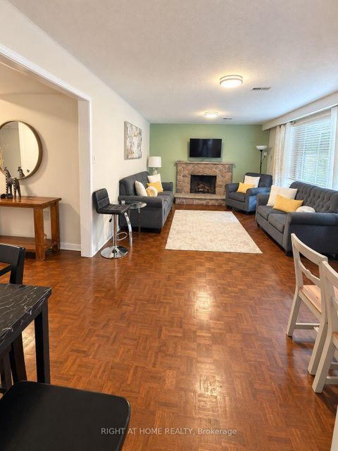 Photo 13 at 7 The Links Road, Windfields, Toronto