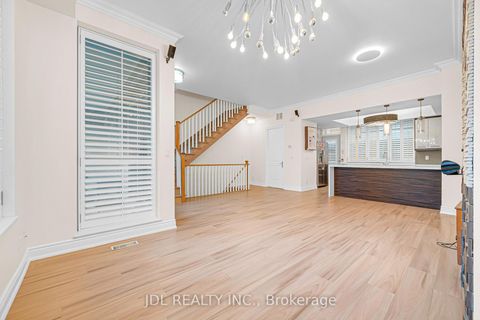 Photo 6 at TH07 - 761 Bay Street, Bay Street Corridor, Toronto