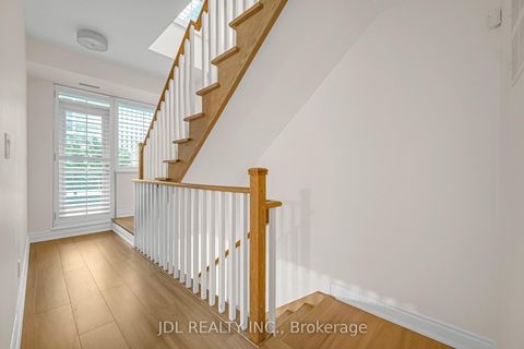 Photo 13 at TH07 - 761 Bay Street, Bay Street Corridor, Toronto