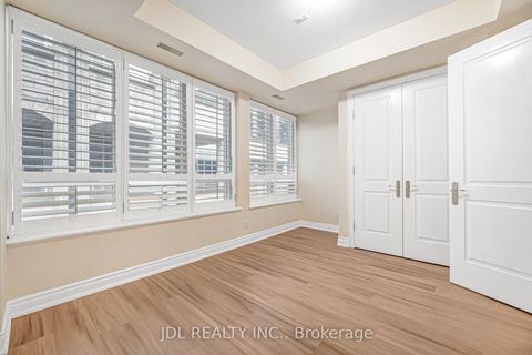 Photo 14 at TH07 - 761 Bay Street, Bay Street Corridor, Toronto