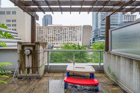 Photo 32 at TH07 - 761 Bay Street, Bay Street Corridor, Toronto