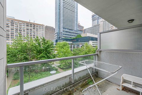 Photo 33 at TH07 - 761 Bay Street, Bay Street Corridor, Toronto