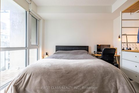Photo 16 at 1105 - 199 Richmond St W Street, Waterfront Communities C1, Toronto
