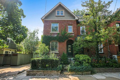 Photo 0 at 440 Sackville Street, South St. James Town, Toronto