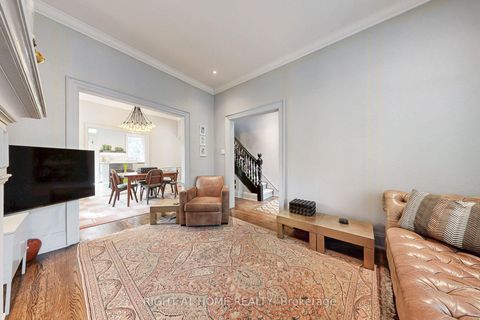 Photo 7 at 440 Sackville Street, South St. James Town, Toronto