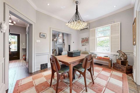 Photo 10 at 440 Sackville Street, South St. James Town, Toronto