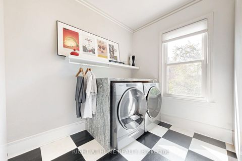Photo 19 at 440 Sackville Street, South St. James Town, Toronto