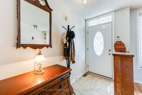 Photo 2 at TH8 - 140 Bathurst Street, Niagara, Toronto