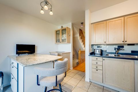 Photo 16 at TH8 - 140 Bathurst Street, Niagara, Toronto
