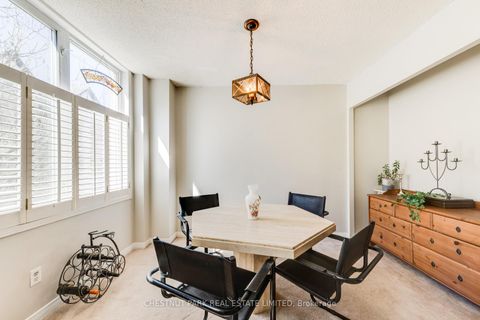 Photo 25 at TH8 - 140 Bathurst Street, Niagara, Toronto