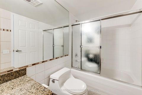 Photo 32 at TH8 - 140 Bathurst Street, Niagara, Toronto