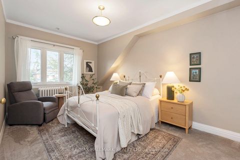 Photo 10 at 173 High Park Avenue, High Park North, Toronto