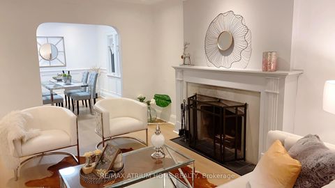 Photo 2 at 361 Fairlawn Avenue, Nortown, Toronto