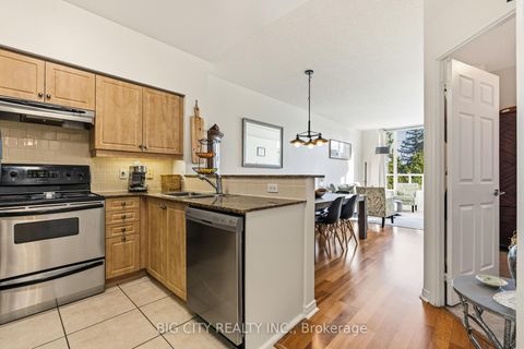 Photo 3 at 412 - 455 Rosewell Avenue, Lawrence Park South, Toronto