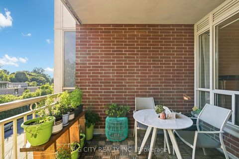 Photo 17 at 412 - 455 Rosewell Avenue, Lawrence Park South, Toronto