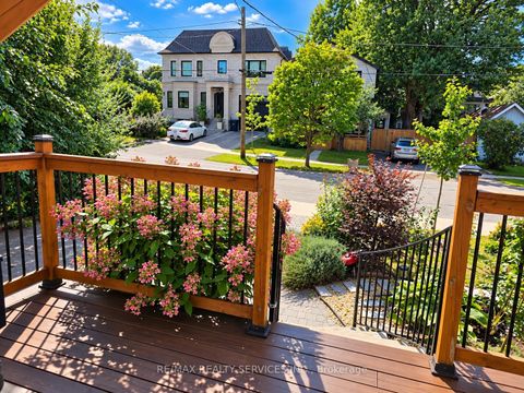 Photo 2 at 21 Mcintosh Avenue, Queensway, Toronto