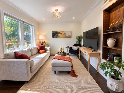 Photo 5 at 21 Mcintosh Avenue, Queensway, Toronto
