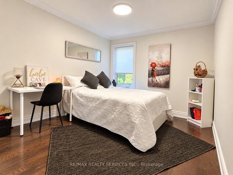 Photo 15 at 21 Mcintosh Avenue, Queensway, Toronto