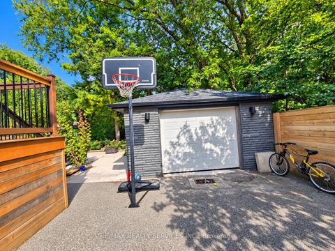 Photo 24 at 21 Mcintosh Avenue, Queensway, Toronto