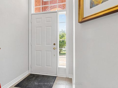 Photo 2 at 134 Humberland Drive, Oak Ridges, Richmond Hill