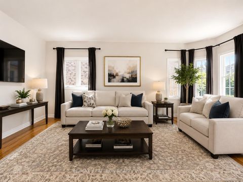 Photo 4 at 134 Humberland Drive, Oak Ridges, Richmond Hill