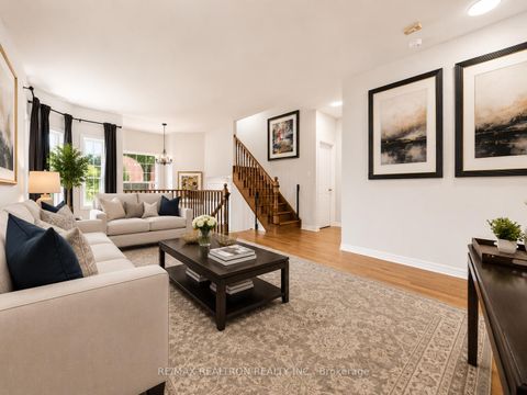 Photo 6 at 134 Humberland Drive, Oak Ridges, Richmond Hill
