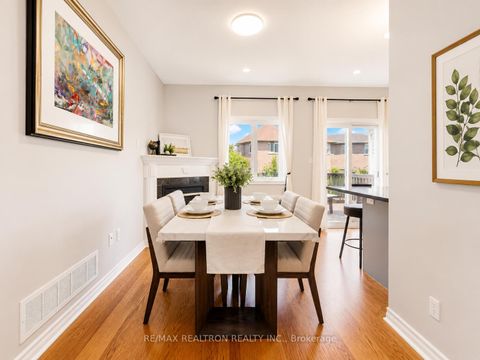 Photo 14 at 134 Humberland Drive, Oak Ridges, Richmond Hill