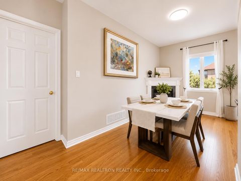 Photo 15 at 134 Humberland Drive, Oak Ridges, Richmond Hill