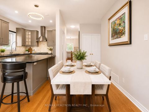Photo 17 at 134 Humberland Drive, Oak Ridges, Richmond Hill