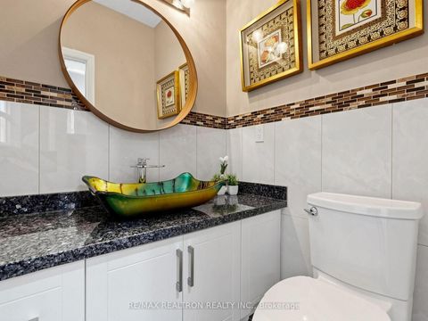 Photo 18 at 134 Humberland Drive, Oak Ridges, Richmond Hill
