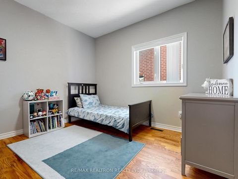 Photo 27 at 134 Humberland Drive, Oak Ridges, Richmond Hill