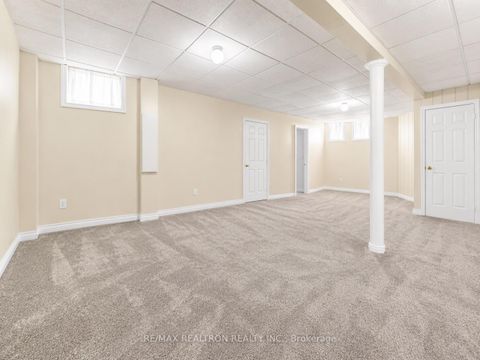 Photo 35 at 134 Humberland Drive, Oak Ridges, Richmond Hill