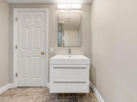 Photo 36 at 134 Humberland Drive, Oak Ridges, Richmond Hill