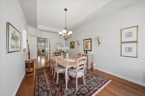 Photo 8 at 51 Tonner Crescent, Bayview Northeast, Aurora