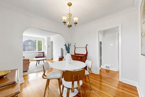 Photo 10 at 120 Pitt Avenue, Birchmount, Toronto
