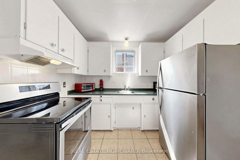 Photo 12 at 120 Pitt Avenue, Birchmount, Toronto