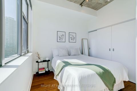 Photo 12 at 805 - 90 Trinity Street, Moss Park, Toronto