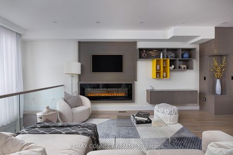 Photo 11 at 164 Aldwych Avenue, East York, Toronto