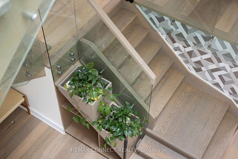 Photo 14 at 164 Aldwych Avenue, East York, Toronto