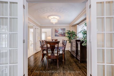 Photo 7 at 7 Mendip Crescent, Dorset Park, Toronto