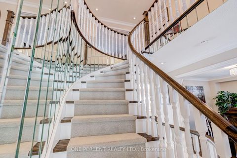 Photo 19 at 7 Mendip Crescent, Dorset Park, Toronto
