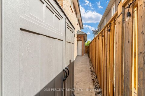 Photo 42 at 7 Mendip Crescent, Dorset Park, Toronto