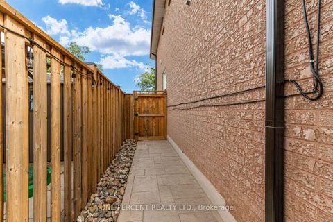 Photo 43 at 7 Mendip Crescent, Dorset Park, Toronto